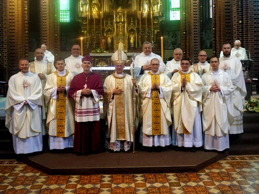 Święcenia kapłańskie w gliwickiej katedrze