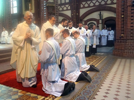 Święcenia kapłańskie w gliwickiej katedrze