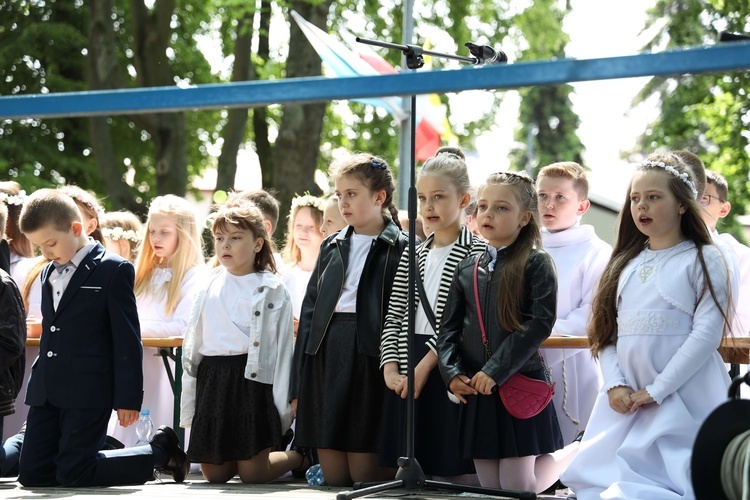 Pielgrzymka dzieci komunijnych do Janowa Lubelskiego