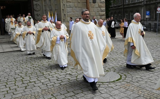 Święcenia kapłańskie w katedrze św. Mikołaja w Bielsku-Białej - 2023 - część 1.