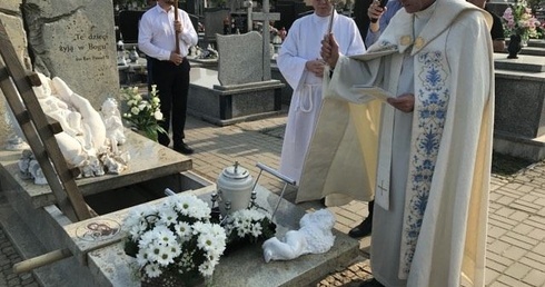 Bóg widzi bramę
