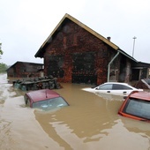 Po Włoszech powodzie nawiedzają Hiszpanię
