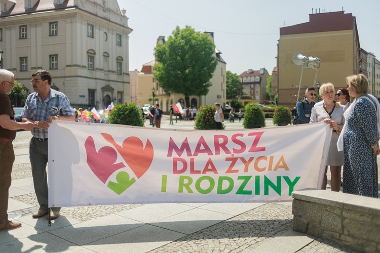 Świdnica. Marsz dla Życia i Rodziny 2023