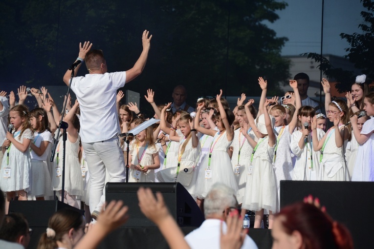 Dziecięcy Koncert Uwielbienia
