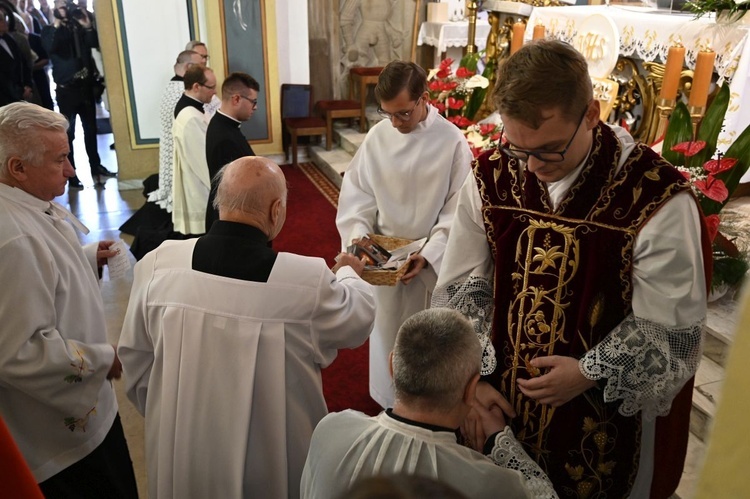 Prymicyjna Msza św. ks. Michała Juraszczyka w Zebrzydowicach