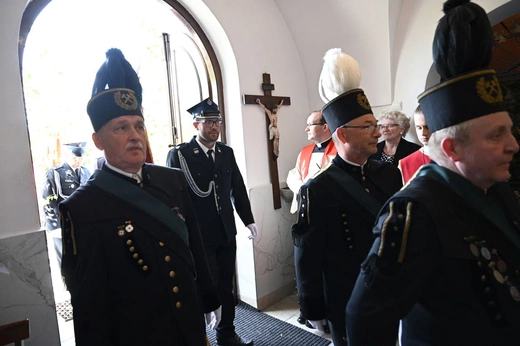 Prymicyjna Msza św. ks. Michała Juraszczyka w Zebrzydowicach