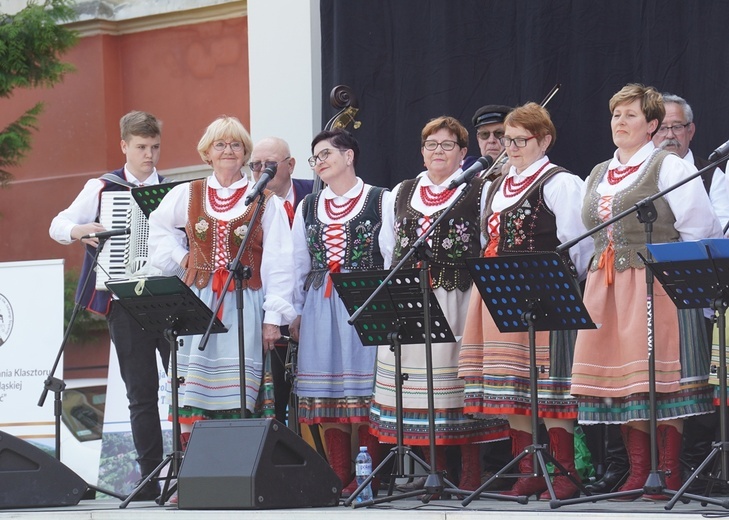 Jubileuszowa X Majówka w Ogrodach Klasztornych
