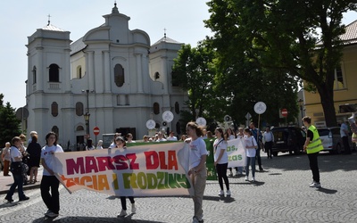 Marsz całych rodzin