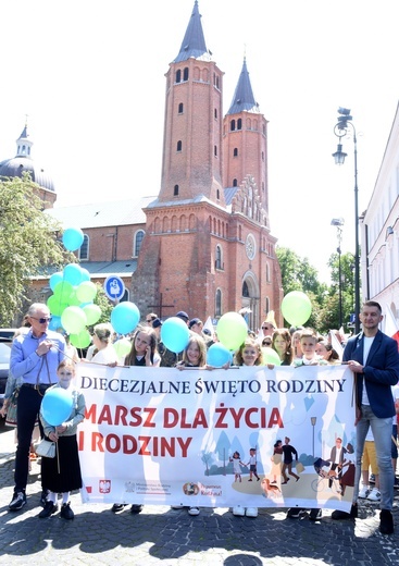 Płock. Marsz i święto rodziny