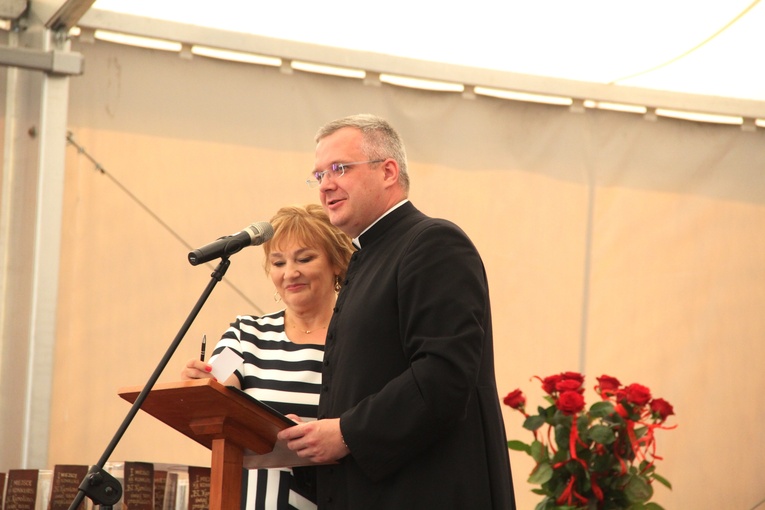 Zabawa. Gala laureatów konkursu "Bł. Karolino, świeć nam przykładem"