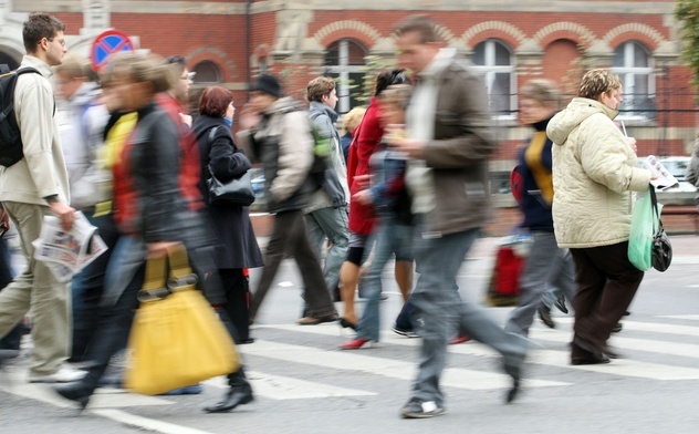 CBOS: 30 proc. zwolenników rządu; 46 proc. - przeciwników