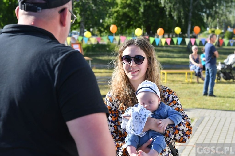 Nowa Sól. Rodzinne świętowanie w Katolickiej Szkole Podstawowej