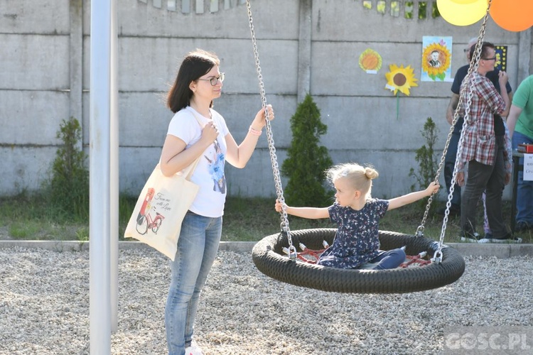 Nowa Sól. Rodzinne świętowanie w Katolickiej Szkole Podstawowej