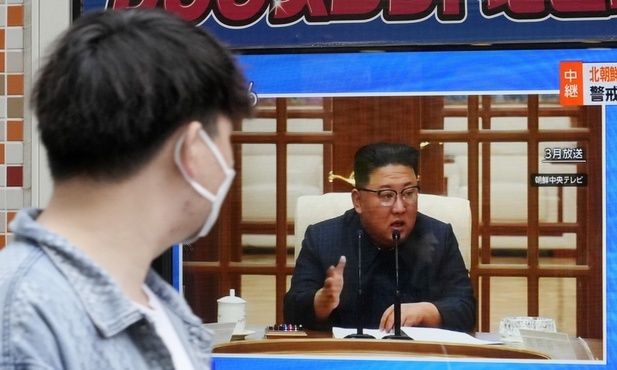 Agencja wywiadowcza: Kim Dzong Un waży 140 kg, dużo pije i cierpi na bezsenność