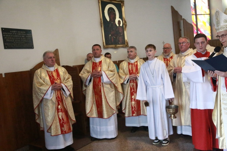 Tablica ks. Pacholika