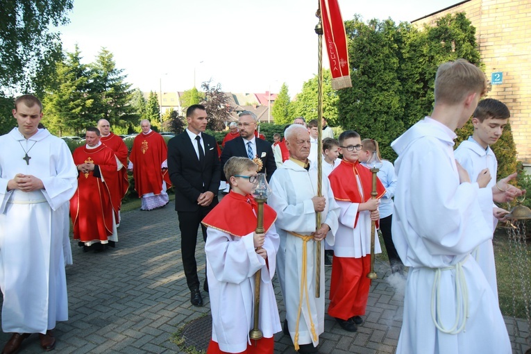 Rypin. Wprowadzenie relikwii bł. J. Popiełuszki