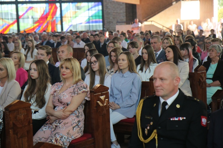 Rypin. Wprowadzenie relikwii bł. J. Popiełuszki