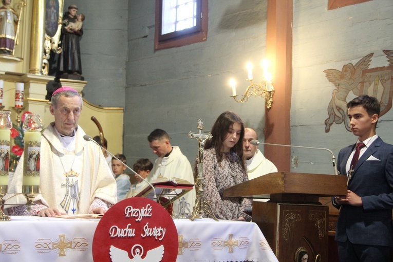 Bierzmowanie w Pogwizdowie