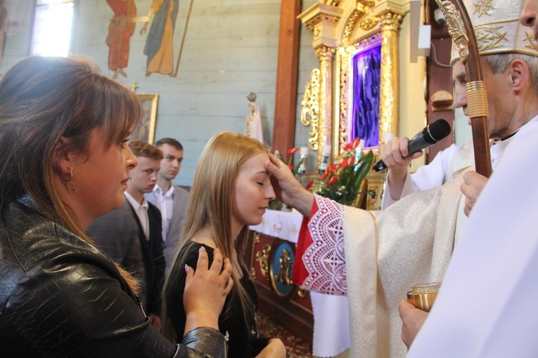 Bierzmowanie w Pogwizdowie