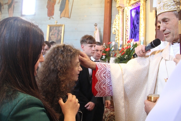 Bierzmowanie w Pogwizdowie