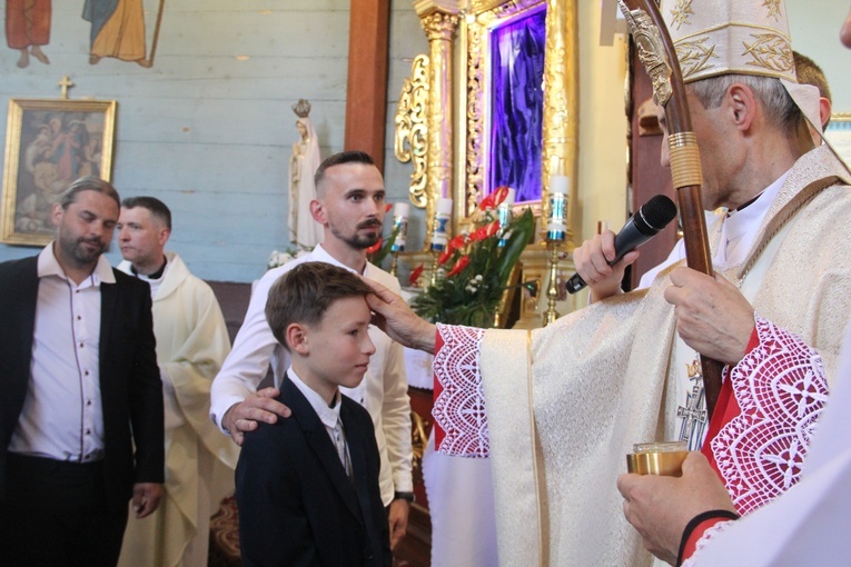 Bierzmowanie w Pogwizdowie