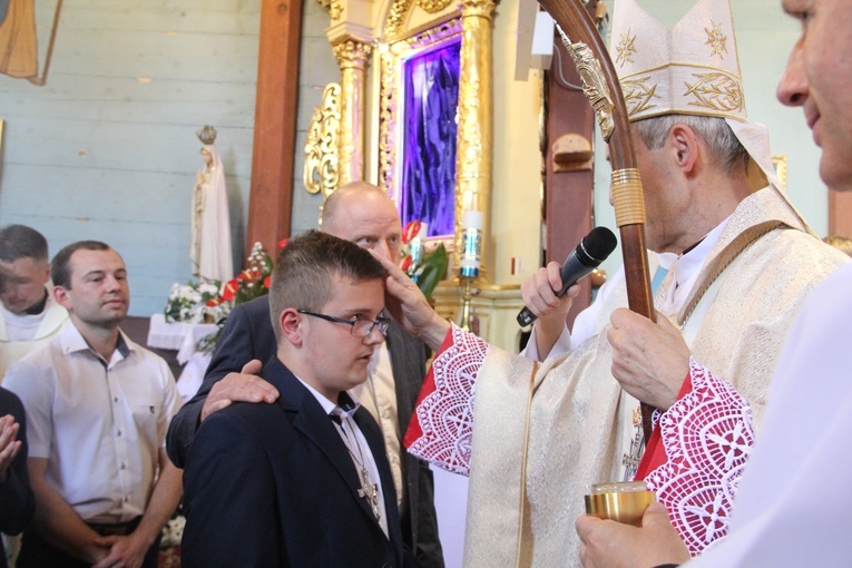 Bierzmowanie w Pogwizdowie