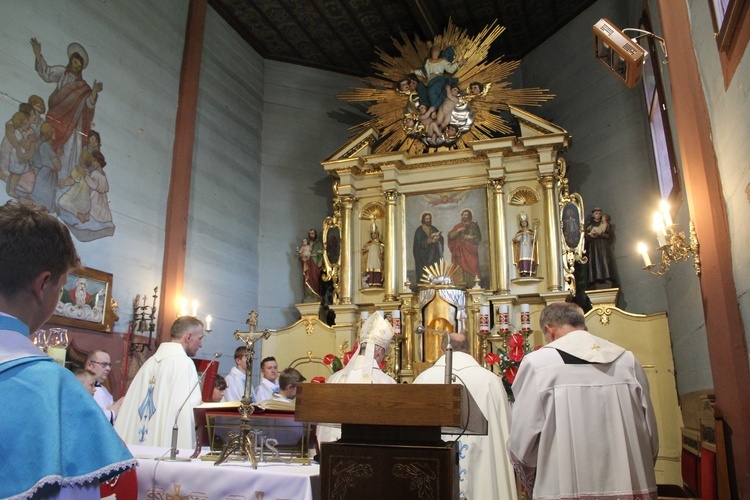 Bierzmowanie w Pogwizdowie