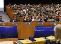 Parlament Europejski przyjął rezolucję wzywającą do odwołania przewodnictwa Węgier w Radzie UE