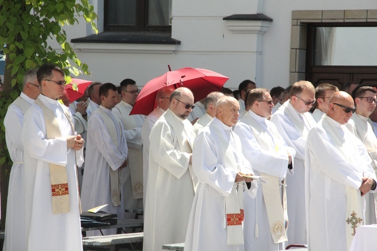 Pielgrzymka kapłanów diecezji tarnowskiej do Tuchowa