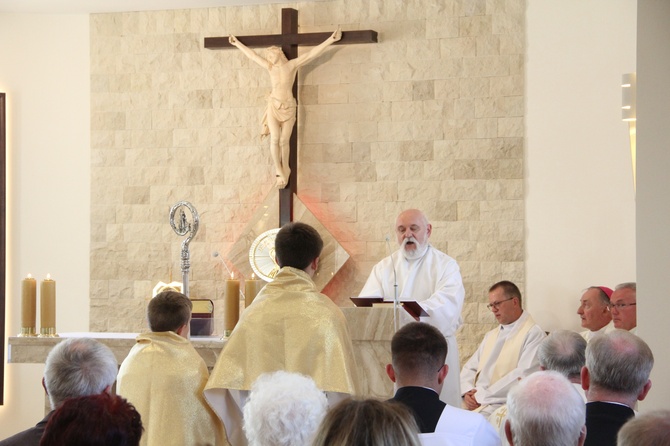 Radłów. Poświęcenie Przystani Bożego Młosierdzia