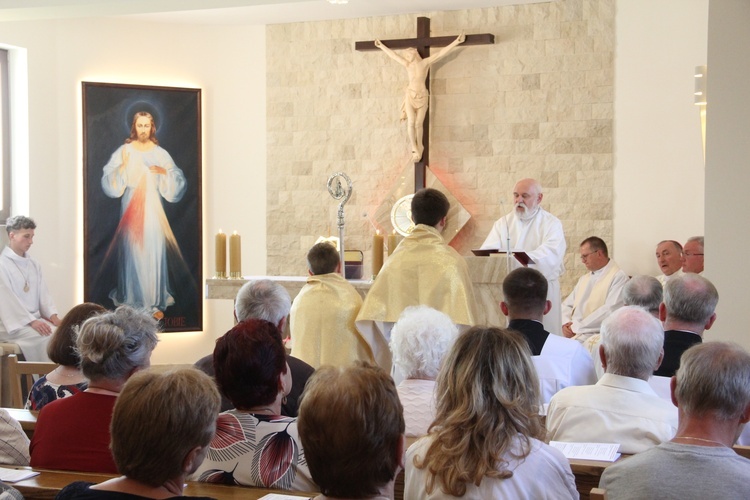 Radłów. Poświęcenie Przystani Bożego Młosierdzia