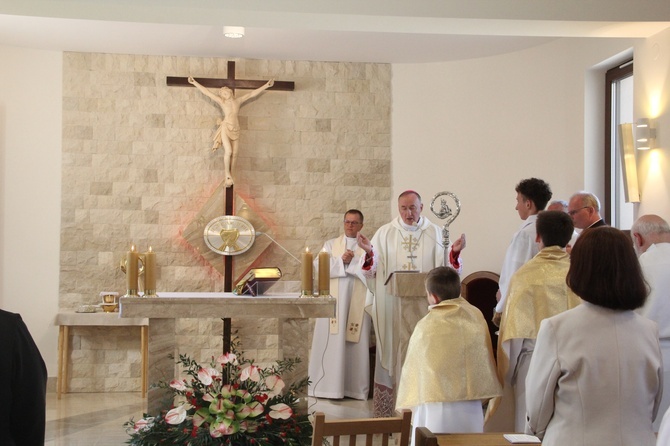 Radłów. Poświęcenie Przystani Bożego Młosierdzia