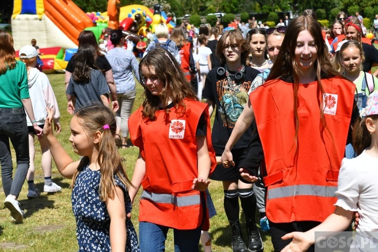 Ponad 1500 najmłodszych diecezjan na Dniu Dziecka u Pani Cierpliwie Słuchającej