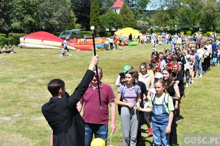 Ponad 1500 najmłodszych diecezjan na Dniu Dziecka u Pani Cierpliwie Słuchającej