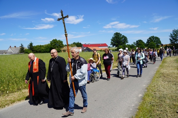 Pielgrzymka do grobu i miejsca męczeństwa bł. s. M. Acutiny