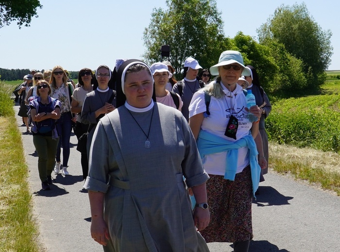 Pielgrzymka do grobu i miejsca męczeństwa bł. s. M. Acutiny