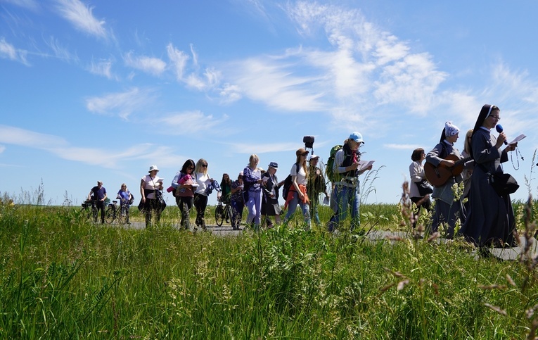 Pielgrzymka do grobu i miejsca męczeństwa bł. s. M. Acutiny