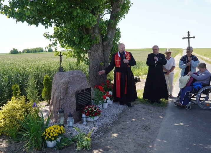 Pielgrzymka do grobu i miejsca męczeństwa bł. s. M. Acutiny