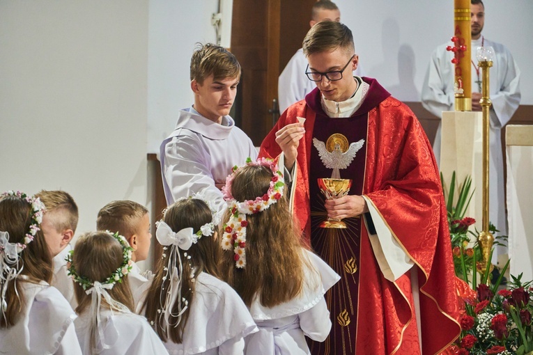 Prymicje neoprezbiterów