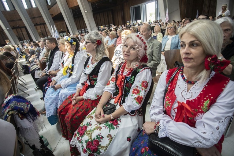 Dziękujemy za czyniących pokój. XVI Święto Dziękczynienia