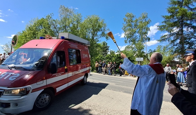 Podhale. Strażacy i motocykliści na Drodze Papieskiej 