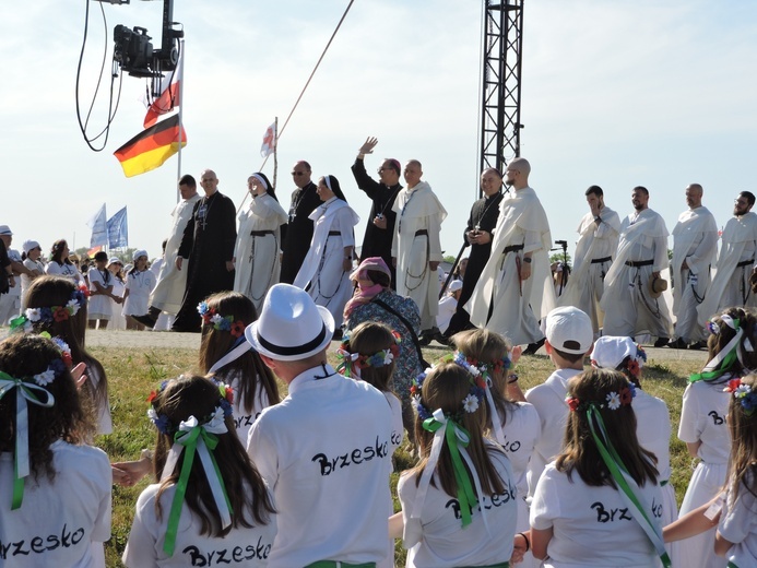 Młodzież diecezji łowickiej na Lednicy