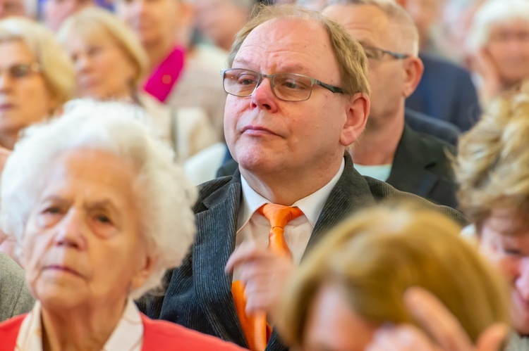 Niemcy i Czesi u grobu błogosławionego
