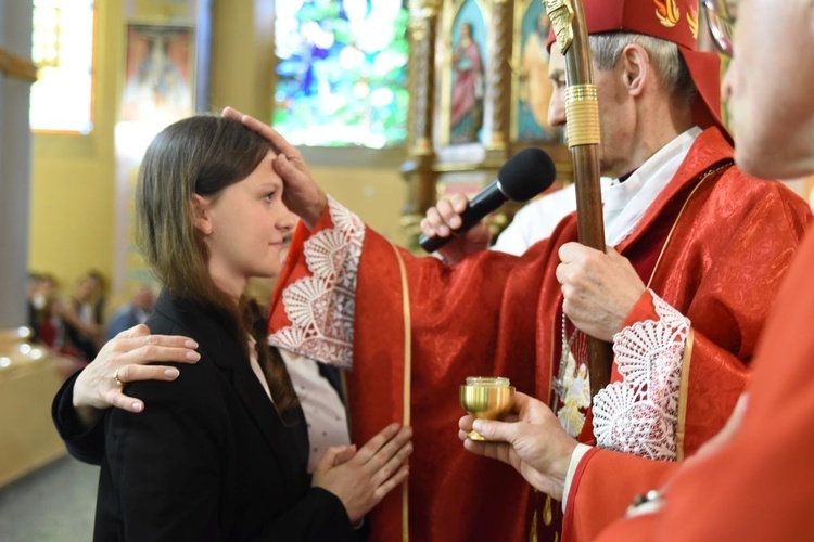 Bierzmowanie w Łężkowicach