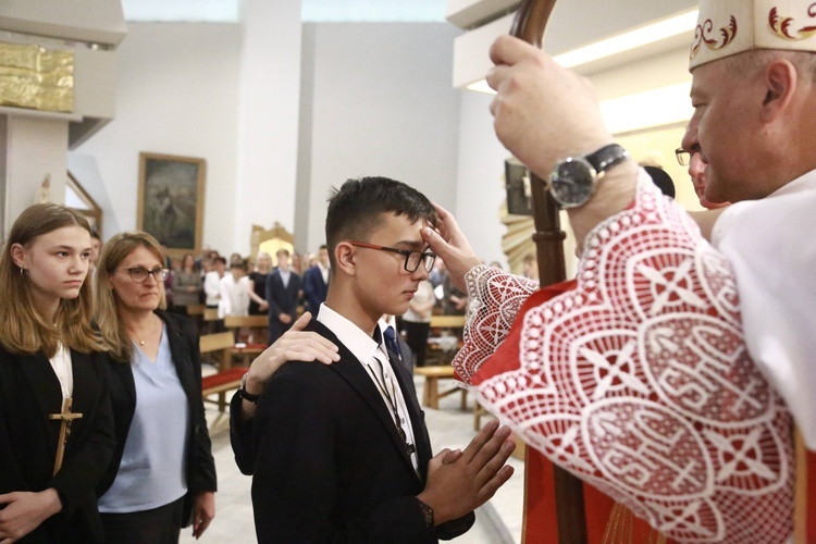 Bierzmowanie w Moszczenicy