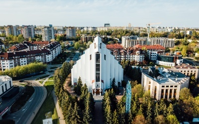 Parafia Świętej Rodziny na Czubach w Lublinie zaprasza do wspólnego świętowania.