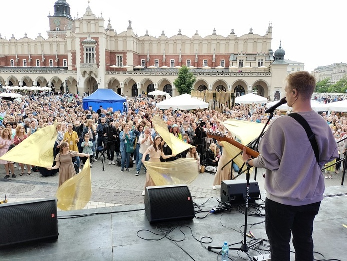 Uwielbienie na Rynku Głównym Kraków 2023