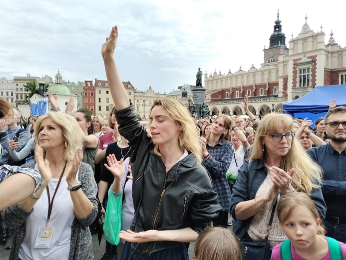Uwielbienie na Rynku Głównym Kraków 2023