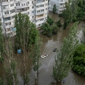 Szefowa administracji w Hołej Prystani na okupowanym brzegu Dniepru: wołamy o pilną pomoc organizacji międzynarodowych w ewakuacji ludzi z zalanych terenów