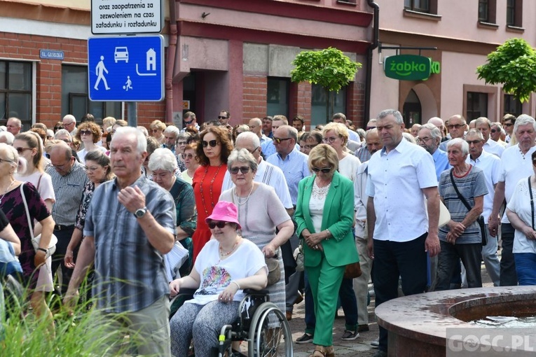 Procesja eucharystyczna na ulicach Głogowa